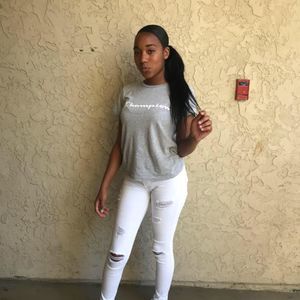 Meet your Posher, Shay